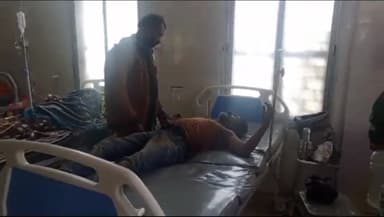 टीकमगढ़: लिधौरा में बोरिंग करते समय हाईटेंशन लाईन की चपेट में आने से एक शख्स हुआ घायल, जिला अस्पताल में उपचार जारी