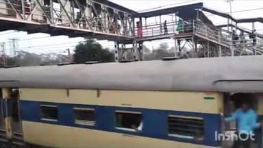 दुर्ग: आरपीएफ पुलिस ने दुर्ग रेलवे स्टेशन के प्लेटफार्म नंबर 3 पर लावारिस अवस्था में 3 बैगों से 19.300 किलो गांजा किया बरामद