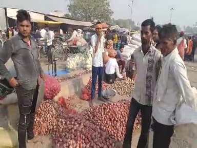 हरदोई: प्याज के भाव हरदोई में पहुंचे 80 रुपये प्रति किलो, लोग हुए परेशान