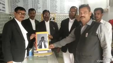 चुनार: वरिष्ठ अधिवक्ता व पूर्व जिला पंचायत सदस्य अंजनी नंदन पांडेय की डेंगू से हुई मौत, कचहरी के अधिवक्ताओं ने की शोक सभा