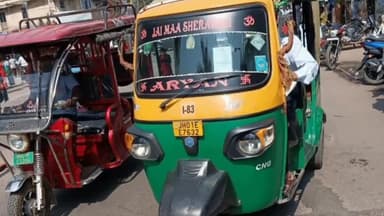 कांके: यातायात पुलिस ने रांची के विभिन्न इलाकों में ट्रैफिक नियमों का उल्लंघन करने वालों के खिलाफ चलाया अभियान, काटे गए चालान