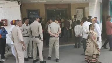 मंदसौर: वसई में बच्चा नहीं होने पर ससुराल के लोगों ने बहू के साथ की मारपीट, उपचार के दौरान महिला की ज़िला अस्पताल में हुई मौत