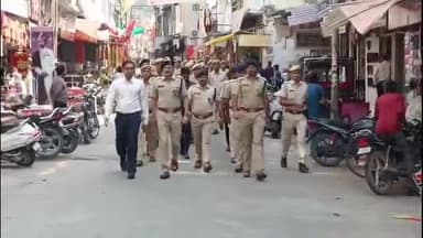 चित्तौड़गढ़: पुलिस प्रशासन ने आगामी विधानसभा चुनाव को लेकर शहर में निकला फ्लैग मार्च