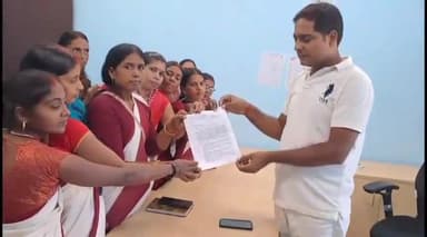 सोनभद्र बंशी सुर्यपुर: बंसी प्रखंड विकास पदाधिकारी को आंगनबाड़ी सेविका सहायताओं ने 13 सूत्री मांगों को लेकर सौंपा ज्ञापन