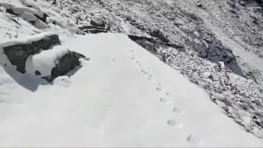 जोशीमठ: श्री हेमकुंड साहिब के कपाट बंद होने के बाद हेमकुंड साहिब ट्रस्ट की टीम निरीक्षण करने पहुंची हेमकुंड साहिब