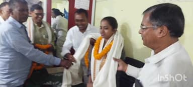 रामगढ़ चौक: रामगढ़ चौक प्रखंड की बेटी रागिनी कुमारी ने बीपीएससी की परीक्षा में 223  रैंक प्राप्त कर लहराया परचम।