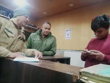 घाट: आगामी त्योहारों की तैयारी को लेकर चमोली पुलिस के द्वारा नंदा नगर क्षेत्र में होटल व ढाबों में चलाया सगन चेकिंग अभियान