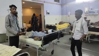 झालरापाटन: झालावाड़ के बरुबेह के गांव में सड़क दुर्घटना में युवक हुआ घायल अस्पताल में भर्ती