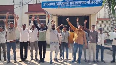 पिड़ावा: अधूरे सड़क निर्माण से नाराज ग्रामीणों ने एसडीएम कार्यालय में सौंपा ज्ञापन, मतदान के बहिष्कार का किया ऐलान