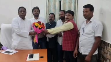 लोहरदगा: कुड़ू उपप्रमुख ने लोहरदगा विशेष प्रमंडल के कार्यपालक अभियंता व कनीय अभियंता को हटाने की ग्रामीण विकास मंत्री से रखी मांग