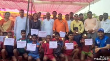 मिर्ज़ापुर: कस्तूरबा बालिका विद्यालय पड़री में आयोजित ब्लॉक स्तरीय खेलकूद प्रतियोगिता में 36 विद्यालयों के छात्रों ने लिया हिस्सा