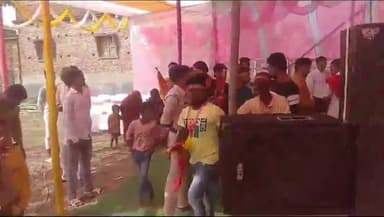 करपी: सोनभद्र बंशी सुर्यपुर: करपी प्रखंड के तेर्रा गांव में लक्ष्मी नारायण यज्ञ का हुआ आयोजन ग्राम रक्षा दल ने संभाली मोर्चा