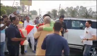 करनाल: कर्ण लेक केपास रुतबा बैंकट हाल पहुंचे BJP के प्रदेशाध्यक्ष , दो दिवसीय एग्जीबिशन का किया उदघाटन कांग्रेस पर निशाना साधा