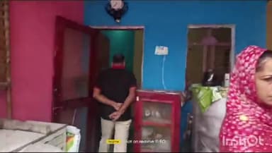 धौलाना: पिलखुवा के मोहल्ला प्रहलाद नगर में अज्ञात चोरों ने नकदी सहित आभूषण किए चोरी, पुलिस जांच में जुटी