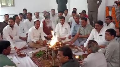 करहल: सपा संरक्षण स्वर्गीय नत्थू सिंह यादव की 38 वी पुण्य तिथि बड़े ही धूमधाम के साथ मनाई पूर्व मंत्री शिवपाल सिंह रहे मौजूद