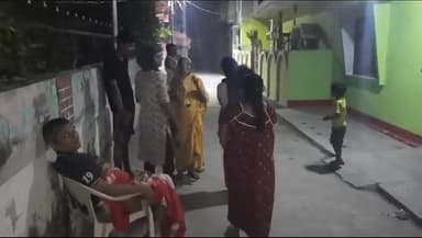 #भूकंप के #झटके #देवरिया में, #घरों से निकले लोग।
#earthquake