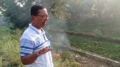 आरा के छठ घाटों का मुआयना कर अपनी प्रतिक्रिया ब्यक्त करते भाकपा माले राज्य कमिटी सदस्य क्यामुद्दीन अंसारी