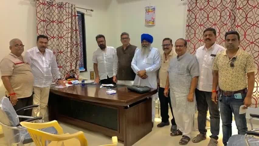 #छतीसगढ़_विधानसभा चुनाव के अंतर्गत जिला धमतरी में जिलाध्यक्ष श्री शरद लोहाना जी, महापोर श्री विजय देवागन जी, पुर्व जिलाध्यक्ष श्री मोहन लालवानी जी, ज़िला संगठन महासचिव श्री आलोब जाघव जी, ज़िला महासचिव श्री विजय गोलछा जी,