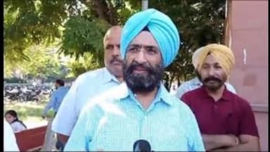 ਐਸਏਐਸ ਨਗਰ ਮੁਹਾਲੀ: ਬਰਖਾਸਤ ਏਆਈਜੀ ਮਾਲਵਿੰਦਰ ਸਿੱਧੂ ਨੂੰ ਸੈਕਟਰ 76 ਸਥਿਤ ਕੋਰਟ ਤੋਂ ਮਿਲੀ ਜ਼ਮਾਨਤ, ਵਿਜੀਲੈਂਸ ਨੇ ਦੁਬਾਰਾ ਅਰੈਸਟ ਪਾਈ