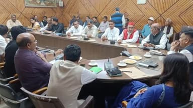 सहारनपुर: किसी भी मतदाता का नाम बिना सत्यापन के न काटा जाए सभी अर्ह दिव्यांग मतदाताओं के नाम अवश्य शामिल कराएं - जिलाधिकारी