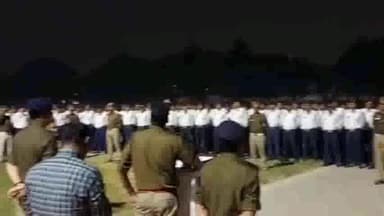 संयुक्त पुलिस आयुक्त ने आवश्यक दिशा निर्देश देने के लिए पुलिस अधिकारियों को देर रात बुलाया