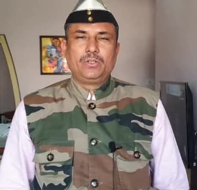 दिल्ली सरकार ने प्रदूषण नियंत्रण के नाम पर भी 100 करोड़ रु. का घोटाला किया है। 
इस की भी जांच हो जनता की मांग है