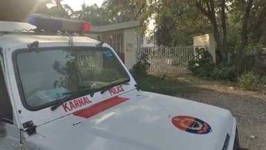 करनाल: NDRI  की दीवार के साथ ग्रीन बेल्ट के पेड़ से व्यक्ति ने लगाई फांसी , पुलिस पहुंची नही हुई पहचान