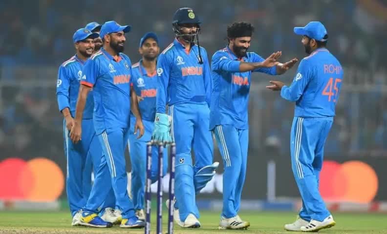 अजेय व विराट टीम भारत!

आज फिर से भारतीय क्रिकेट टीम ने #ICCWorldCup2023 में दक्षिण अफ्रीका के विरुद्ध अद्भुत व बेहतरीन खेल का प्रदर्शन करते हुए शानदार जीत हासिल की।