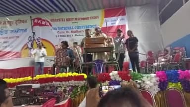 गांधी को पूज रहे गांधी के हत्यारे ।