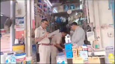 कोटपुतली: कोटपूतली के पावटा में बीती रात दो दुकानों में चोरों ने चोरी की वारदात को दिया अंजाम सूचना के बाद पुलिस पहुंची मौके पर