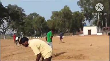 घाघरा: खेल विभाग द्वारा बदरी में खेल मैदान के कार्य में ग्रामीणों ने ठेकेदार पर लापरवाही का लगाया आरोप, लोग कर रहे श्रमदान