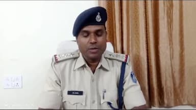 जीरापुर: जीरापुर के झाड़मऊ में सीसी रोड सही नही बनने की बात को लेकर 3 लोगो ने फरियादी को मां बहन की दी गली जान से मारने की धमकीदी