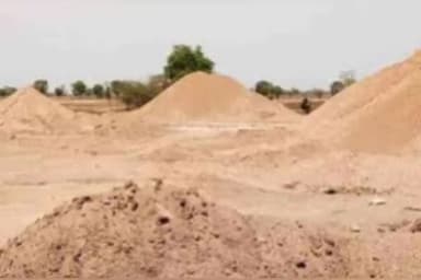 जीरापुर: माचलपुर पुलिस ने पिपलिया कुल्मी में मकान बनाने की बात पर फरियादिया से मारपीट का जान से मारने की दी धमकी केस दर्ज