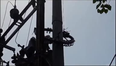 डेहरी: बारह पत्थर में विद्युत विभाग की टीम ने की छापेमारी, दो उपभोक्ताओं पर बिजली चोरी के आरोप में कराया नगर थाने में केश दर्ज