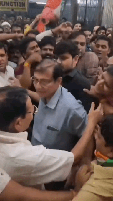 श्री शान्ति कुमार धारीवाल जी कोटा में स्वागत में हज़ारों की सांख्यों में कार्यकर्ताओं ने कहा समान