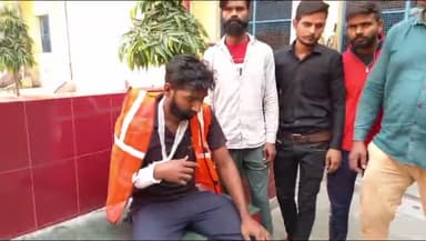 मुरादाबाद: आदर्श कॉलोनी में नाली निकालने को लेकर पार्षद के भांजे से सफाई कर्मचारियों का हुआ विवाद, जमकर की गई मारपीट