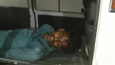 बरेली: भोजीपुरा थाना क्षेत्र के नैनीताल हाईवे रोड पर तेज रफ्तार ट्रक और कंटेनर की भिड़ंत हेल्पर की मौत