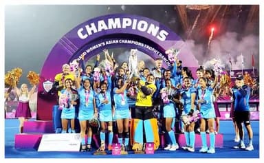 भारतीय महिला हॉकी टीम #WomenInBlue को बधाई। फाइनल में जापान को 4-0 से हराकर आपने एशियन चैंपियनशिप जीत ली है। 

पूरी श्रृंखला में कुल सात मैच और टीम के नाम सात भरोसा दिलाने वाली जीत।