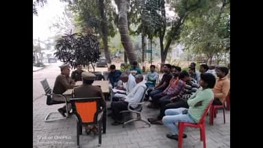 करहल: आगामी त्योहारों के मद्देनज़र बरनाहाल थाना परिसर में पीस कमेटी की बैठक का हुआ आयोजन, सभी धर्मगुरु रहे मौजूद