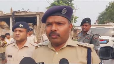 मटिहानी: चकौर गांव में मिनी शराब फैक्टरी का हुआ उद्भेदन, SP योगेंद्र कुमार ने कहा- आरोपित पर होगी कठोर कार्रवाई