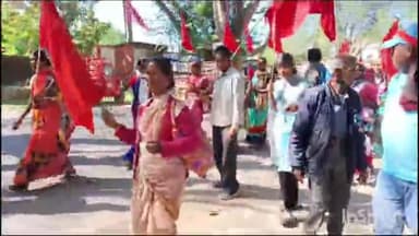 गुमला: भारतमाला परियोजना के विरोध में अखिल भारतीय क्रांतिकारी आदिवासी महासभा ने गुमला से निकाली अस्तित्व बचाओ पदयात्रा