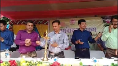 बरौली: बरौली प्रखंड के सदौवा पंचायत में जन संवाद कार्यक्रम आयोजित, डीएम ने किया उद्घाटन, लोगों को दी गई योजना की जानकारी।