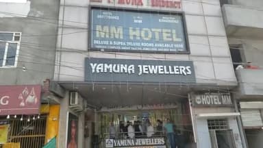 जगाधरी: लूट के इरादे से यमुना ज्वेलर्स पर पहुंचे युवकों ने चलाई गोली, एक को मौके पर पकड़ा