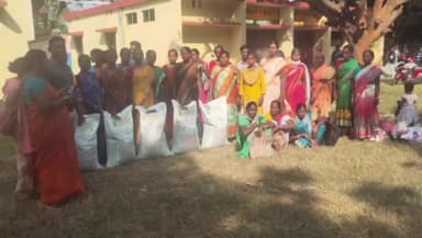 गुमला: टोटो व डुमरडीह पंचायत में किसानों के बीच चना व सरसों के बीज का किया गया वितरण