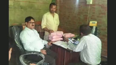 खड्डा: खाद्य सुरक्षा एवं औषधि विभाग द्वारा कुशीनगर के विभिन्न स्थानों से जांच हेतु लिए गए 9 नमूने