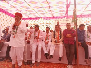 उदयपुर ग्रामीण गिरवा सीट से कांग्रेस पार्टी के प्रत्याशी डॉक्टर विवेक कटारा जी के कार्यालय उद्घाटन के अवसर पर केंद्रीय मंत्री श्रीमती गिरिजा व्यास जी,
इंटर के प्रदेश अध्यक्ष राज्य मंत्री श्री जगदीश राजश्री माली, पूर्व विधायक व प्रधान सजन कट