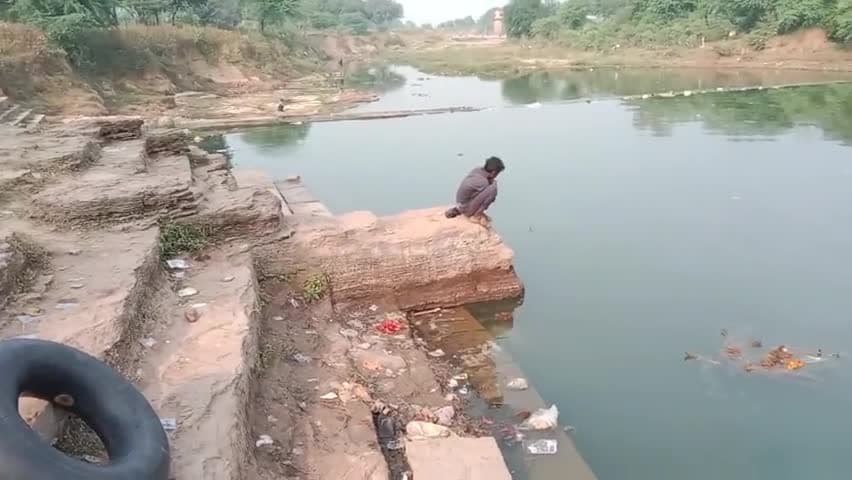 अमानगंज की नदी में कचरे की भरमार नदी का पानी हो रहा दूषित 
#अमानगंज