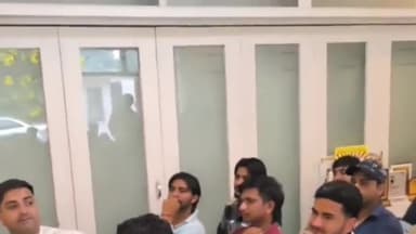 करनाल: न्यायपुरी में पूर्व विधायक के नेतृत्व में युवाओं ने की कांग्रेस ज्वाइन पूर्वविधायकसुमितासिंह ने पटका पहनकर स्वागत किया