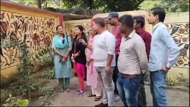 हज़ारीबाग: प्रशिक्षु डाक सहायकों को ट्रेनिंग के दौरान कॉलेज मोड़ डाकघर का कराया गया भ्रमण