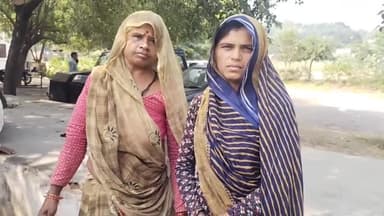 पिछोर: गोचौनी गांव में पति ने लगाई घर में आग महिला पति के खिलाफ रिपोर्ट दर्ज कराने थाने पहुंची